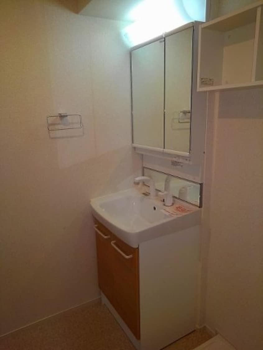  リバーサイド・大江