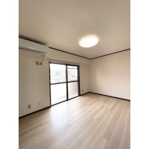  フィープル一社