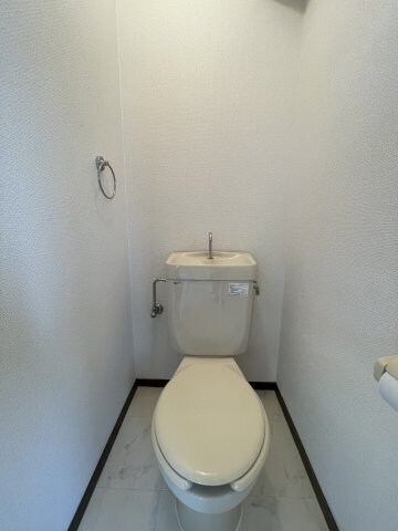  フィープル一社