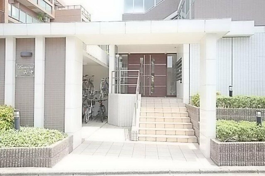  ルミエール山中