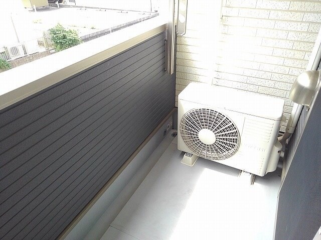  ウイングコート