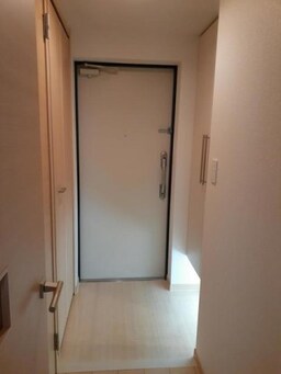 シンプルで使いやすい玄関です