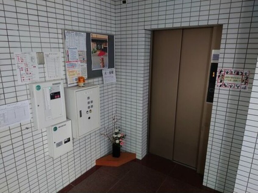  名古屋市営地下鉄名城線/久屋大通駅 徒歩11分 5階 築33年