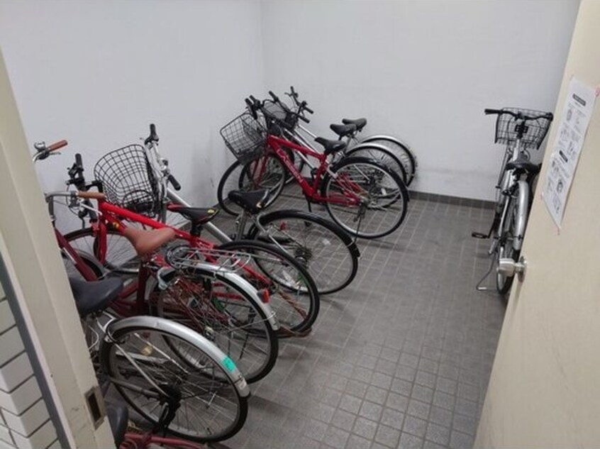  名古屋市営地下鉄名城線/久屋大通駅 徒歩11分 5階 築33年