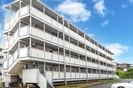 ビレッジハウス長草1号棟の外観