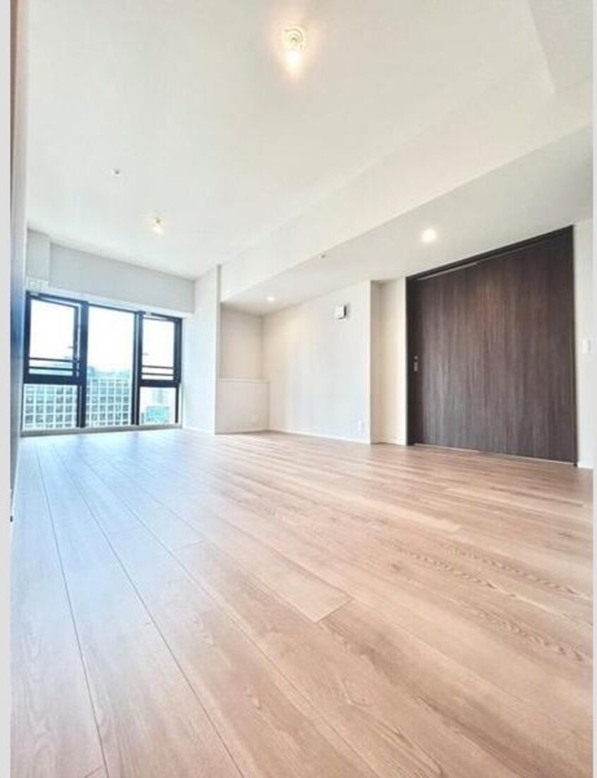  名古屋市営地下鉄鶴舞線/丸の内駅 徒歩3分 20階 築1年