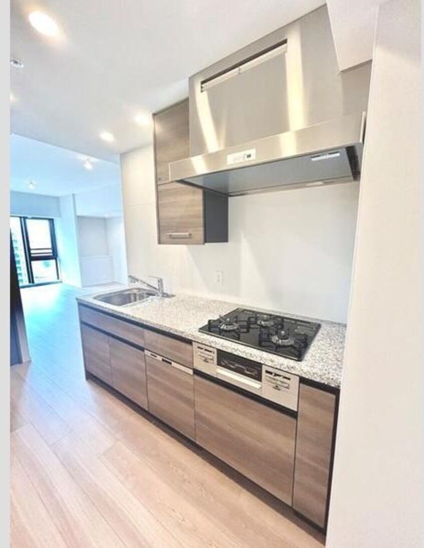  名古屋市営地下鉄鶴舞線/丸の内駅 徒歩3分 20階 築1年