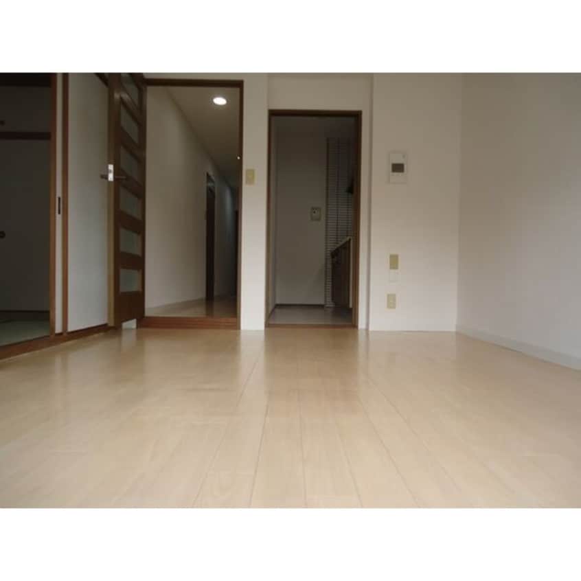  ラウムズ虹ヶ丘