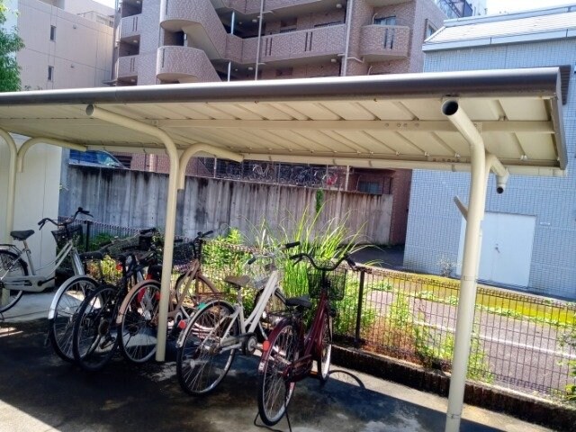  名古屋市営地下鉄鶴舞線/御器所駅 徒歩5分 1階 築20年