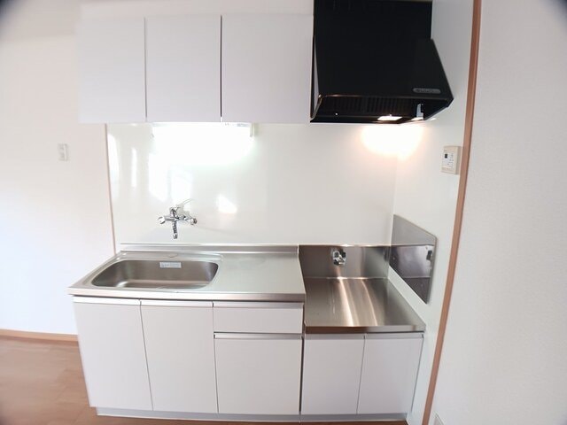 コンパクトなキッチンで掃除もラクラク コーポ静