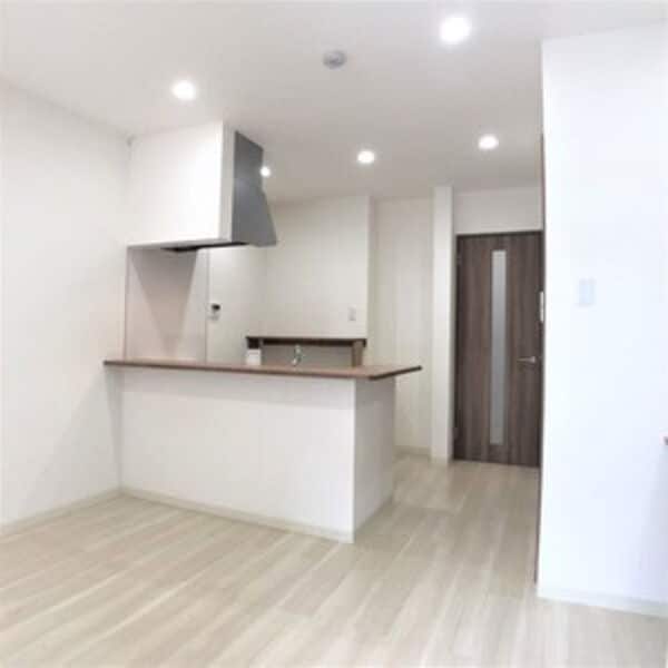  ブローバルコート新宿