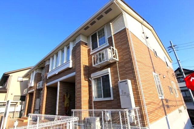 外観は落ち着いています シュティル梅が丘