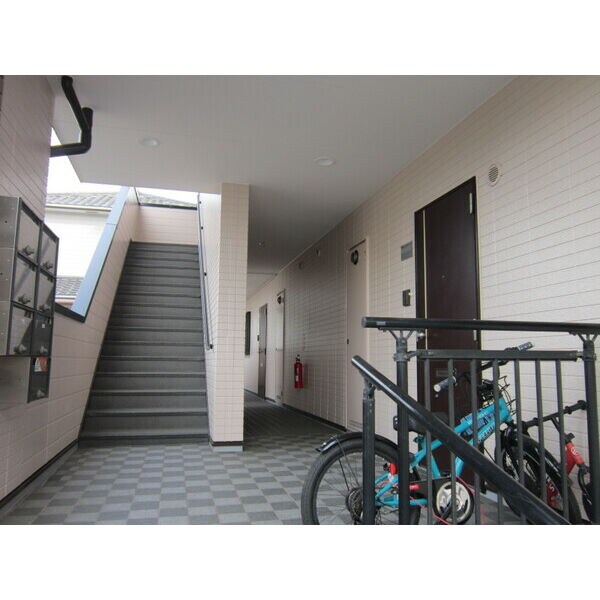  名鉄常滑線・空港線/新日鉄前駅 徒歩16分 3階 築22年