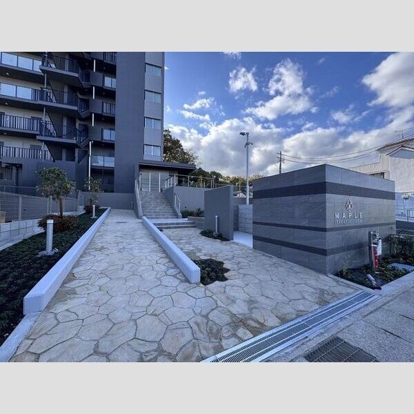  メイプル高横須賀