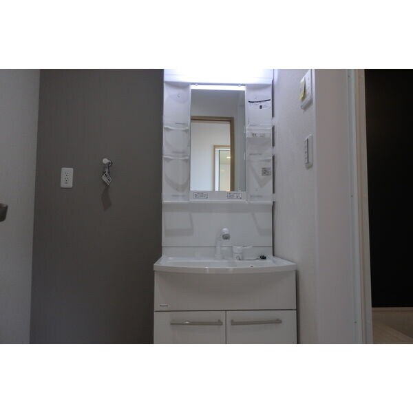  武豊線/尾張森岡駅 徒歩8分 1-2階 1年未満