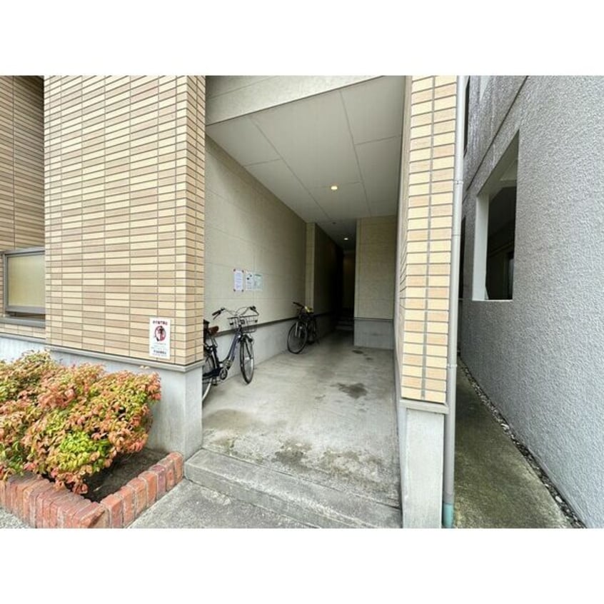  名鉄名古屋本線/本笠寺駅 徒歩7分 2階 築18年