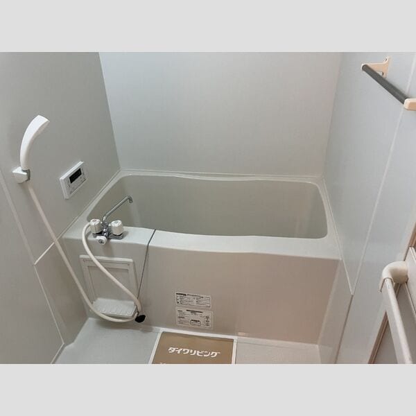  名鉄名古屋本線/知立駅 バス20分井ヶ谷バス停下車:停歩4分 2階 築15年