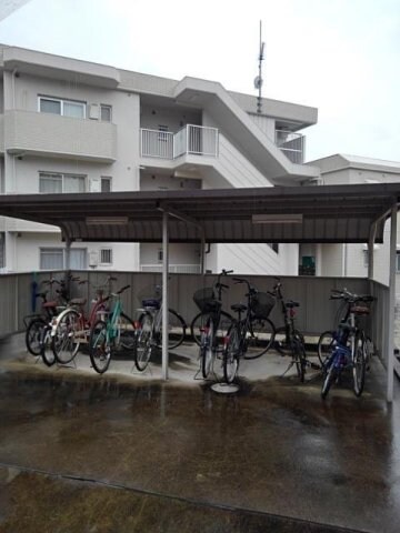  名古屋市営地下鉄東山線/藤が丘駅 徒歩5分 1階 築17年