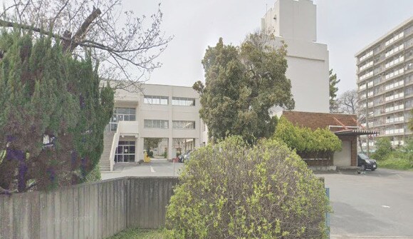 知多市立つつじが丘小学校(小学校)まで1146m 名鉄常滑線・空港線/朝倉駅 徒歩30分 1階 築17年