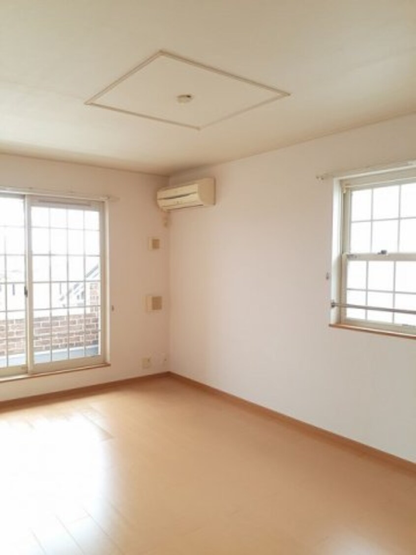 おしゃれな居間です プロムナード壱番館