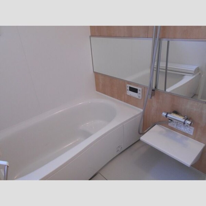  名古屋臨海高速鉄道<あおなみ線>/稲永駅 徒歩4分 1階 築6年