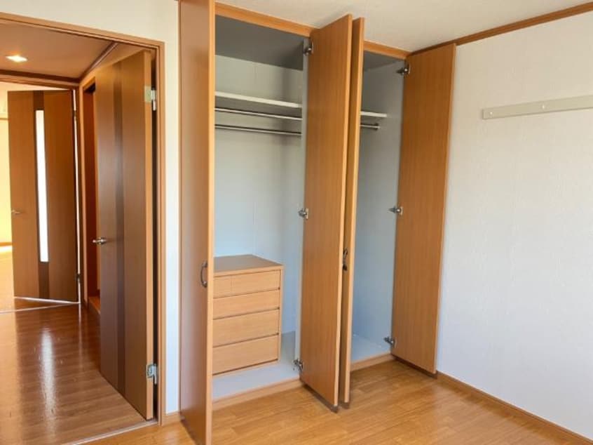 収納 フローラルコート大高