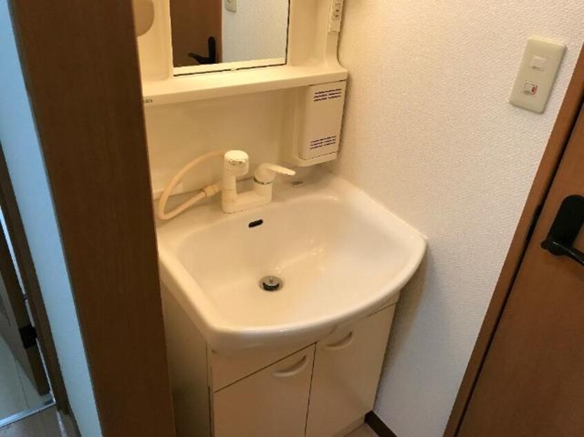 洗髪洗面化粧台 トワール・ニシノミヤ