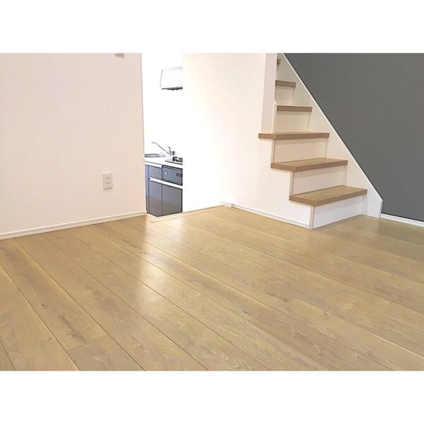  名古屋市営地下鉄桜通線/桜本町駅 徒歩5分 1階 築8年