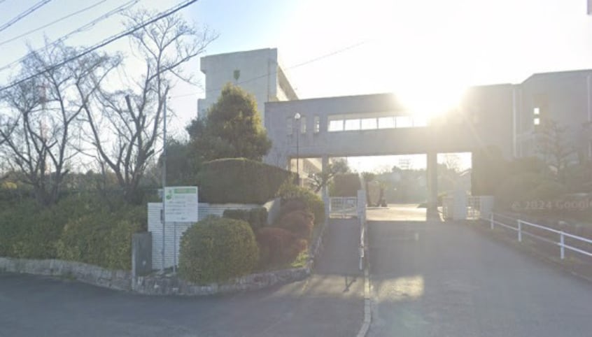 知多市立東部中学校(中学校/中等教育学校)まで1011m 名鉄河和線/八幡新田駅 徒歩12分 1階 築29年