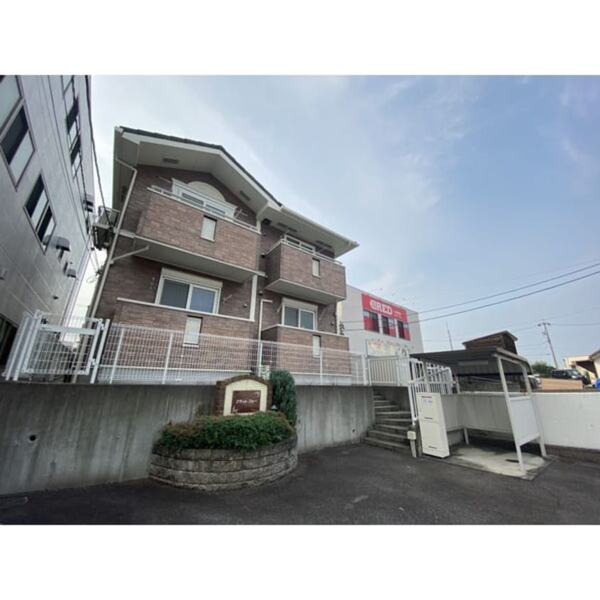  名鉄名古屋本線/有松駅 徒歩29分 2階 築17年