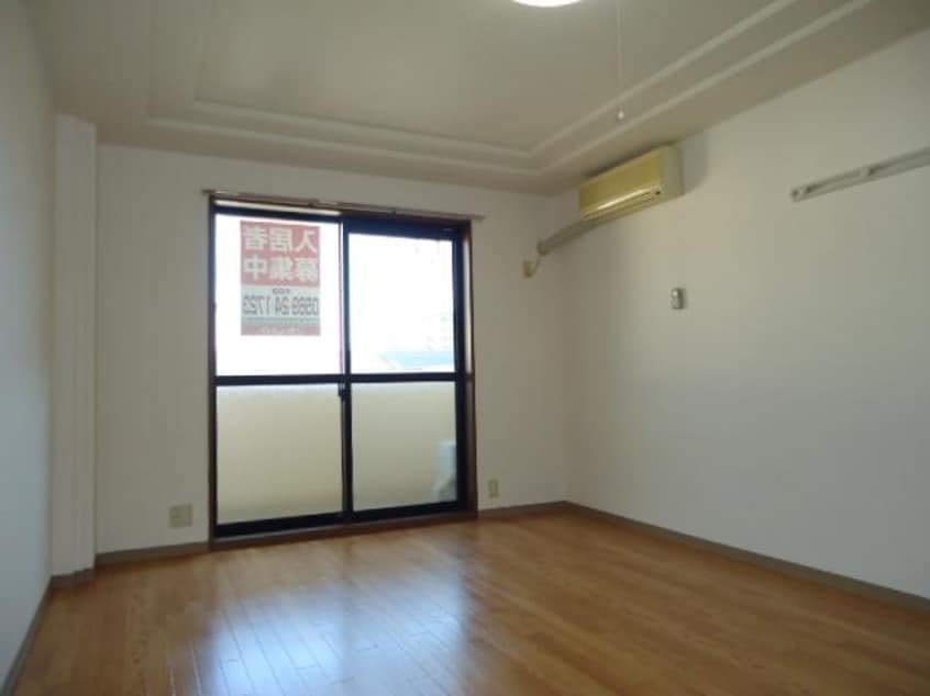 室内 ハイツビリーブ