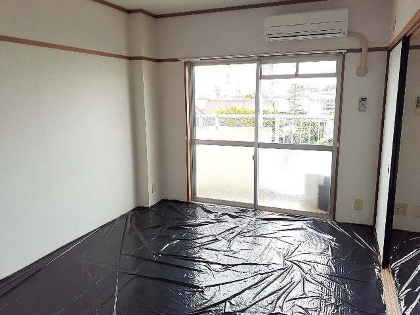 改装中 メゾンエクセル日比津