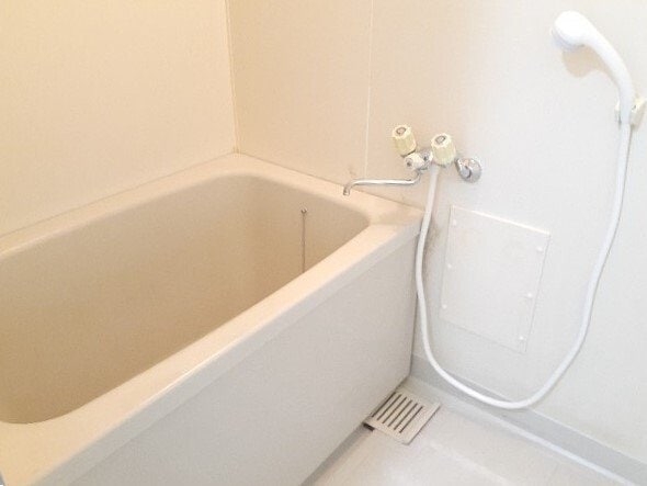  メゾンエクセル日比津