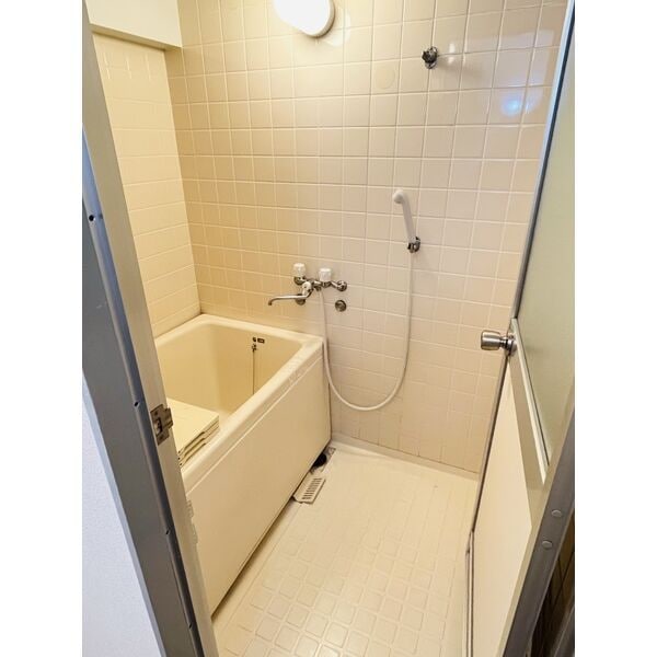 室内写真は別部屋の写真です。 ポレール南加木屋