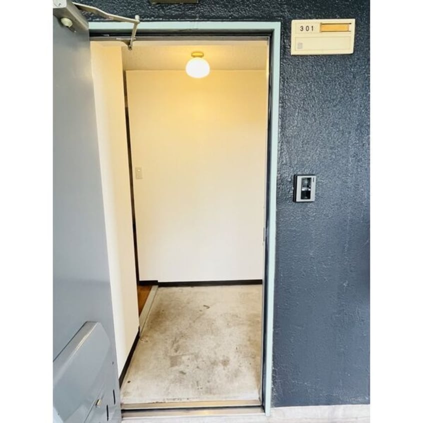 室内写真は別部屋の写真です。 ポレール南加木屋