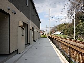  レオパレスボンヌシャンス　長浦