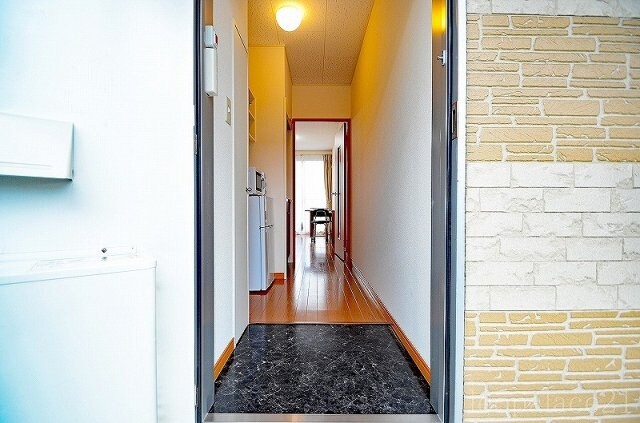 1Ｆ玄関 レオパレスボンヌシャンス　長浦