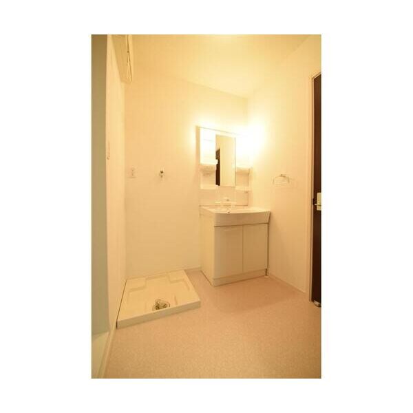  名古屋臨海高速鉄道<あおなみ線>/稲永駅 徒歩20分 2階 築14年