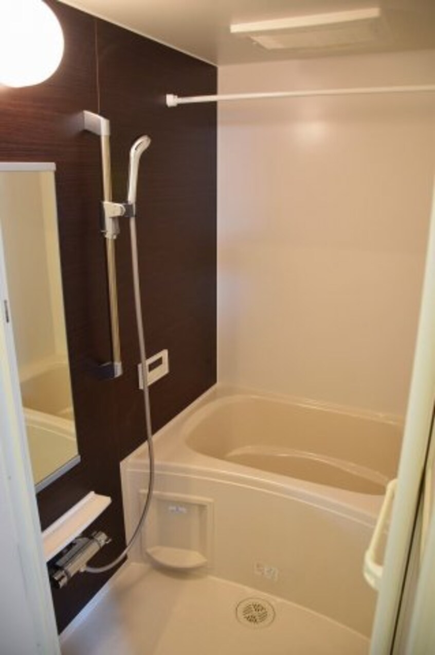  シャルマン　藍