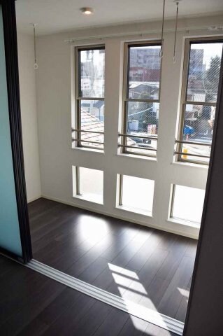  シャルマン　藍