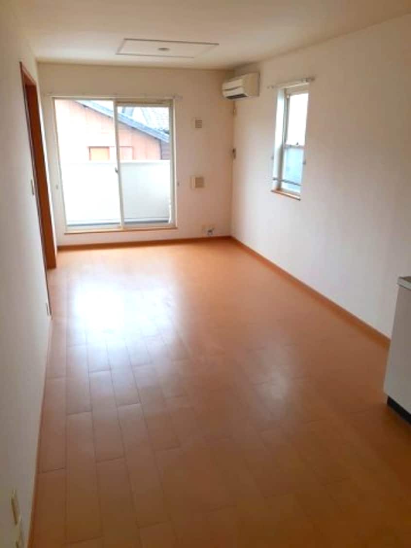 ゆったり過ごせる居間です 名鉄常滑線・空港線/常滑駅 バス5分知多バス「山方橋」停下車:停歩3分 2階 築18年