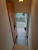 収納もある玄関です 名鉄常滑線・空港線/常滑駅 バス5分知多バス「山方橋」停下車:停歩3分 2階 築18年