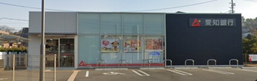 愛知銀行名和支店(銀行)まで422m 名鉄常滑線・空港線/名和駅 徒歩15分 1階 築21年