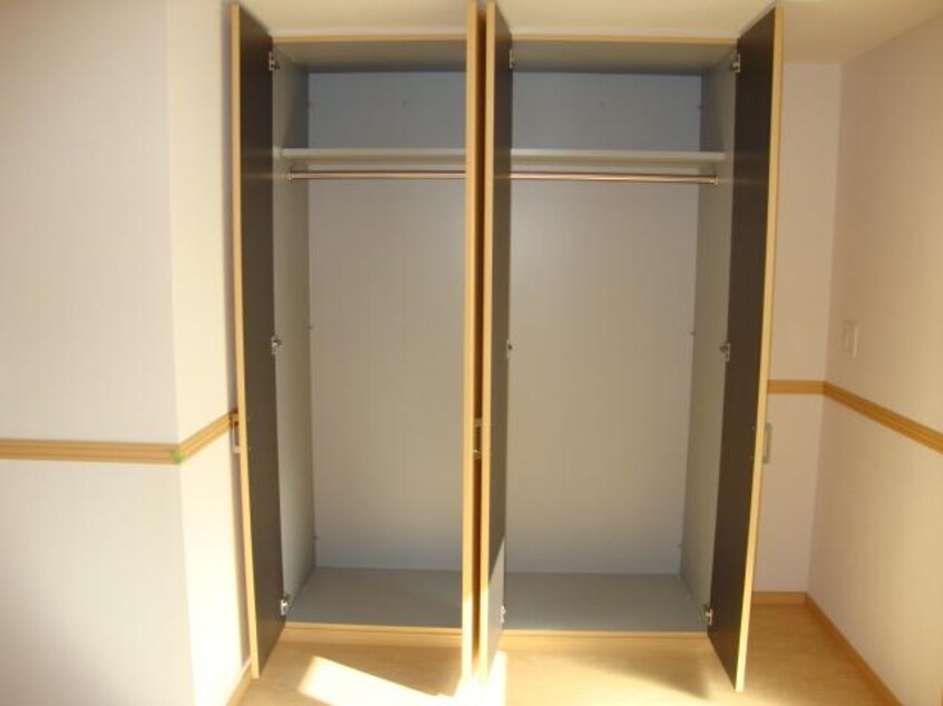 リビングクローゼット ラビエールＡ