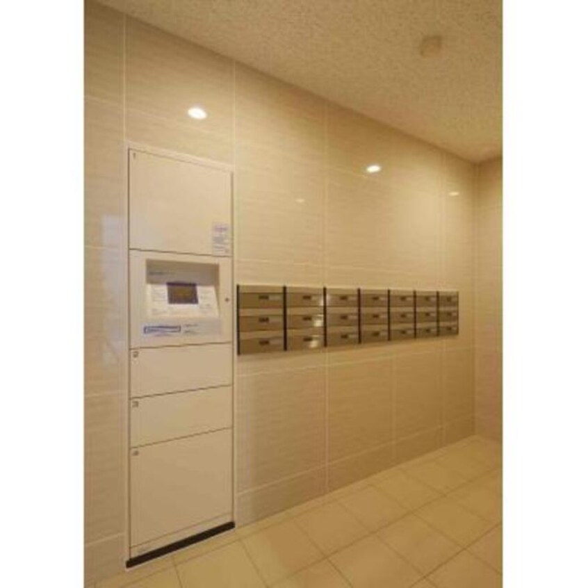  サニープレイス名古屋港