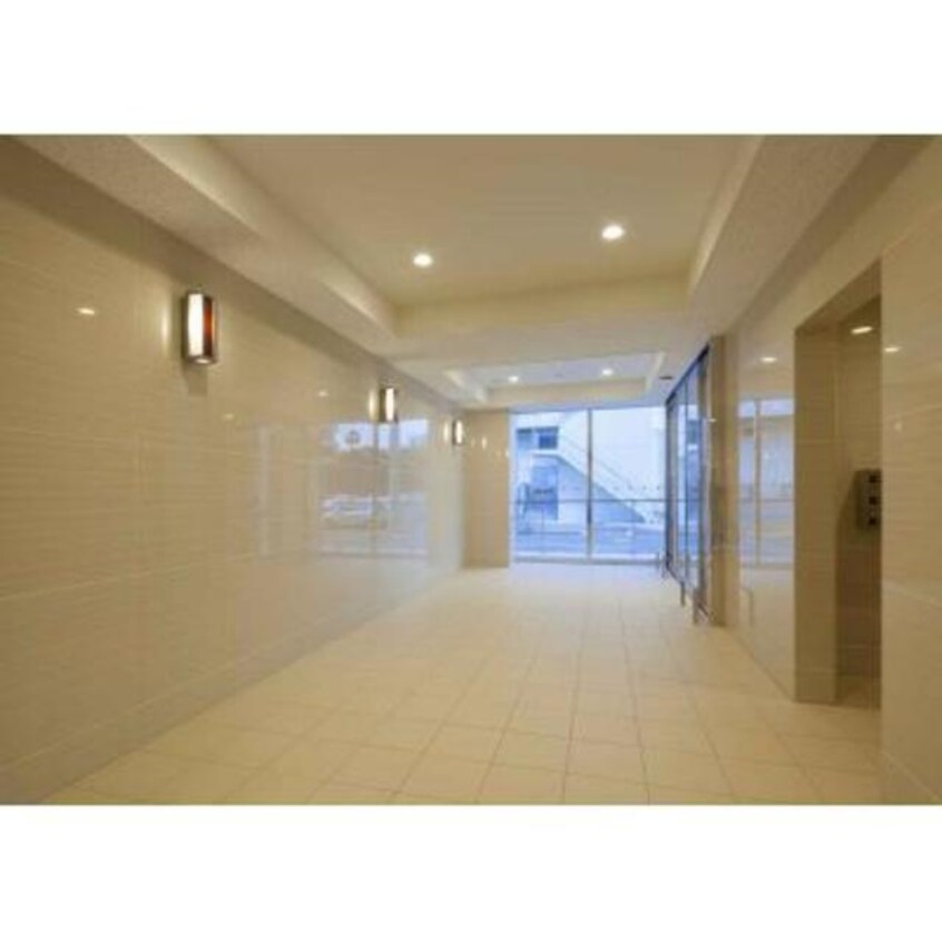  サニープレイス名古屋港