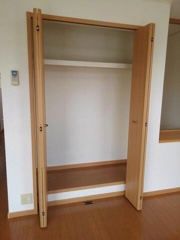  ラ・メゾン若草