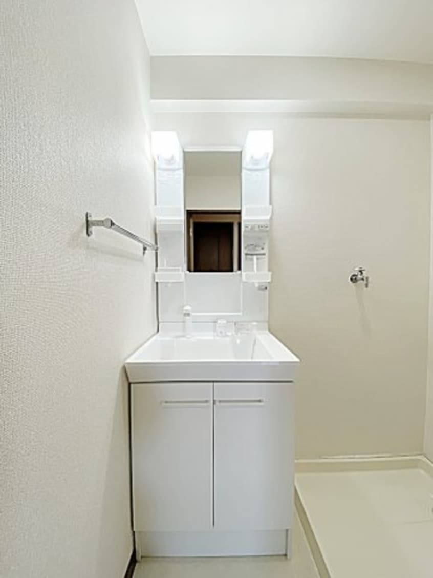  リバーサイド雅