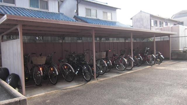  名古屋市営地下鉄東山線/星ヶ丘駅 バス13分新宿（愛知県）下車:停歩3分 3階 築40年