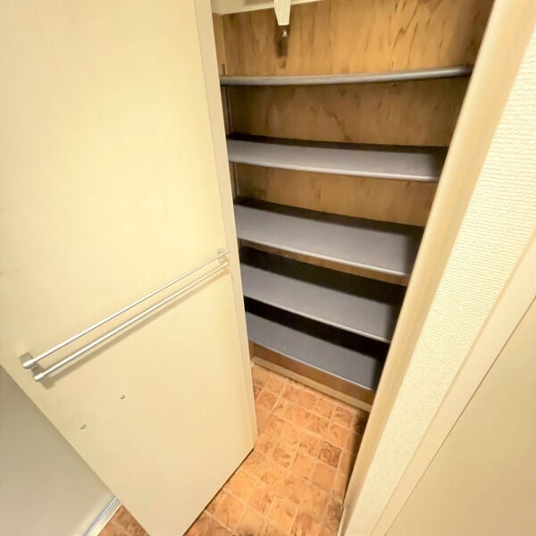  名鉄常滑線・空港線/新日鉄前駅 徒歩5分 9階 築16年